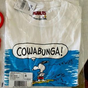 Mens Peanuts short sleeve tee shirt, NWT